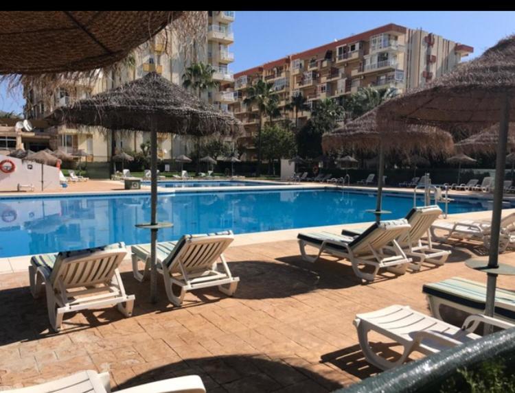 Aguila Apartamento Con Vistas Benalmádena Exteriör bild